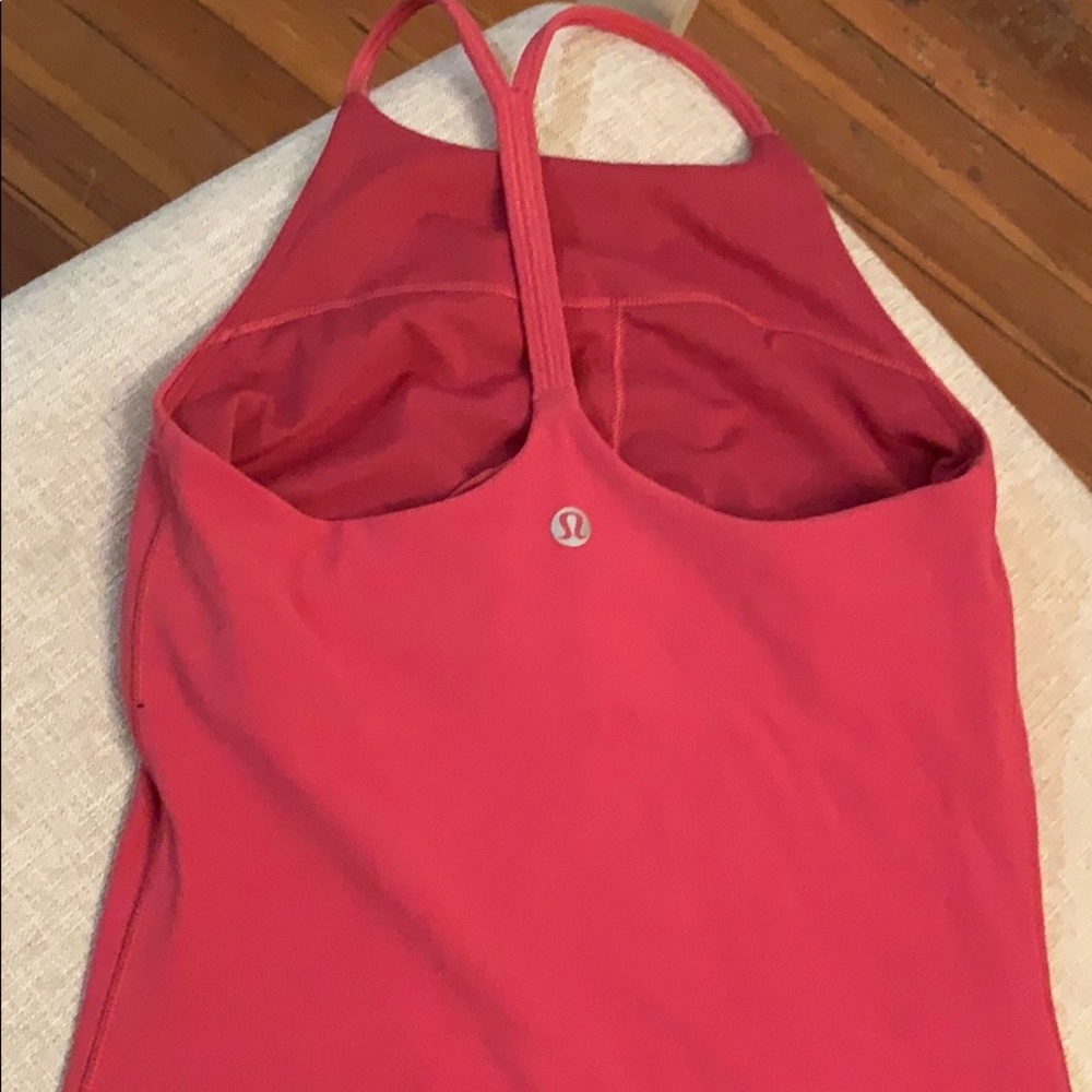 Lululemon tank top